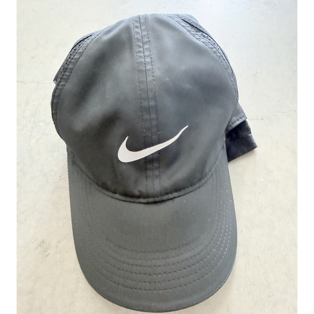 Nike Featherlight Dri-FIT Black Running Hat Adjustable Strapback White Swoosh